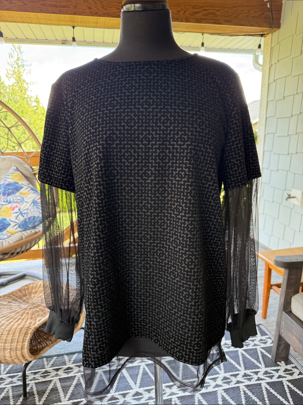 Kozan | Rosemary Keys Velvet / Mesh Top